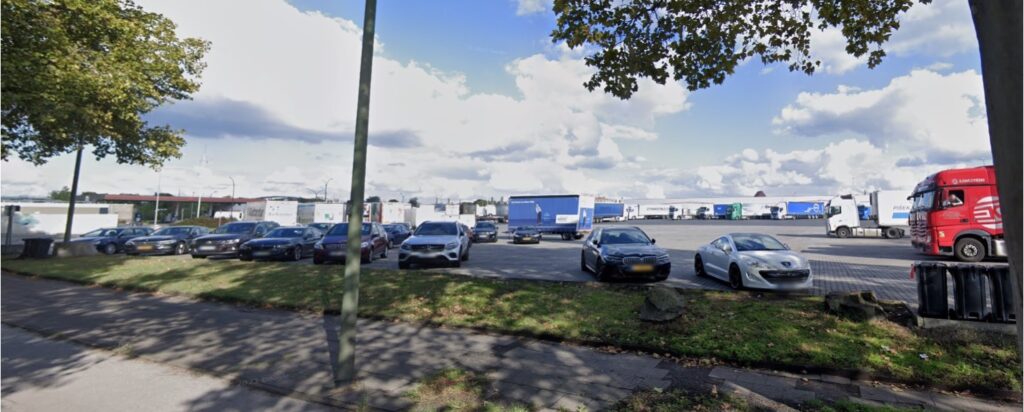 Lkw-Parkplatz Duisburg als Vorstaufläche für Anlieferverkehr